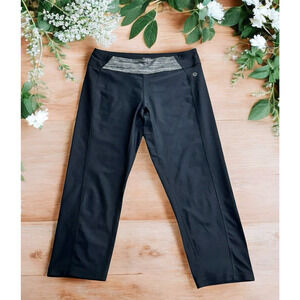 VOGO Athletica Black Athletic Leggings Sz XL Cropped Gym Bottoms Activewear